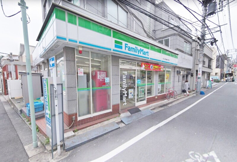 コンビニ　ファミリーマートサンズ高輪四丁目店（コンビニ）まで167m
