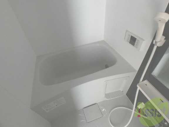 バス・シャワールーム　１人暮らしにはピッタリのサイズ感ですね！