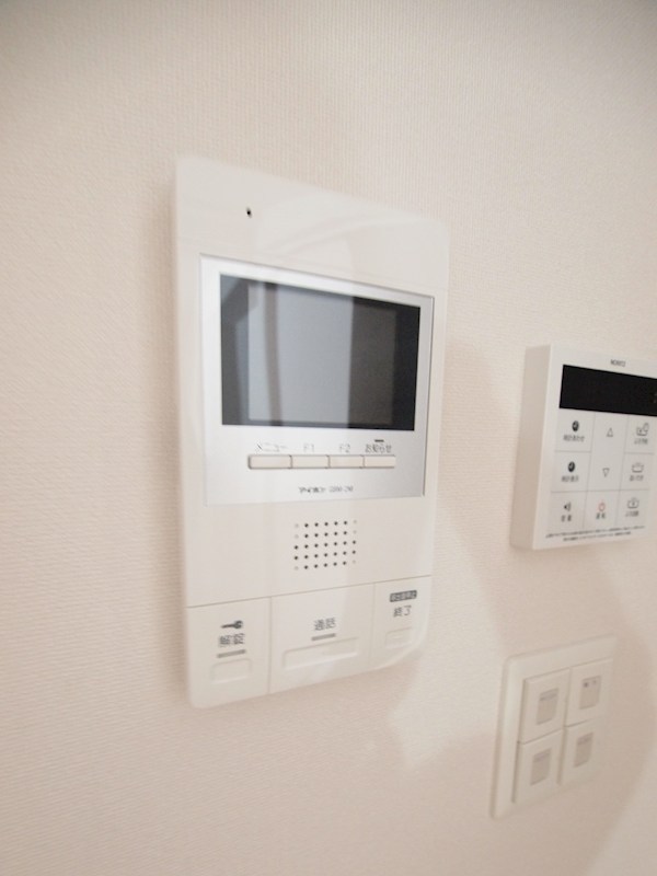 セキュリティ　TVモニタ付きです。