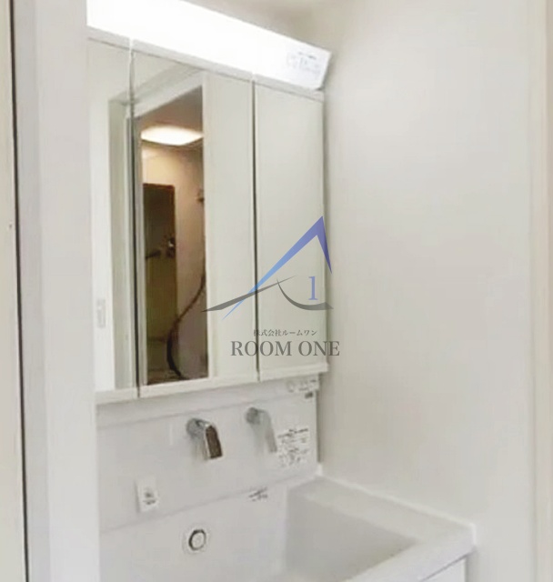 洗面設備　洗面台です。