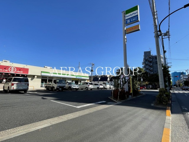 コンビニ　ファミリーマート 南篠崎町四丁目店（コンビニ）まで314m