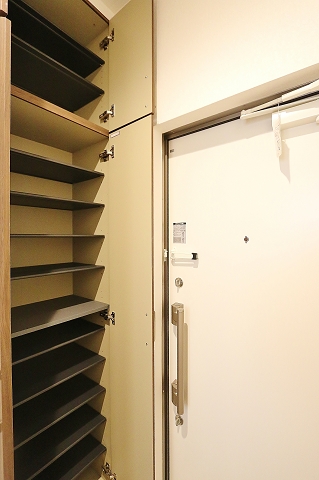 その他　収納力があるので沢山の靴を収納できます