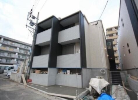 建物外観　オシャレな外観の築浅物件です