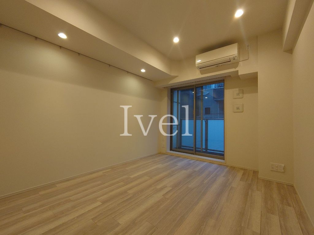 居室・リビング　エントランス