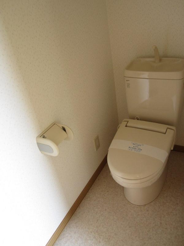 トイレ　暖房便座付トイレ