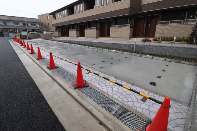 駐車場　敷地内駐車場