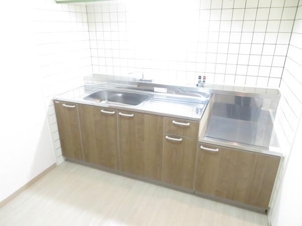 キッチン　２口コンロ設置可！