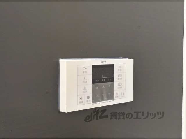 その他設備　給湯器リモコン