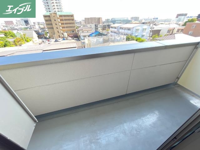 バルコニー　ベランダ