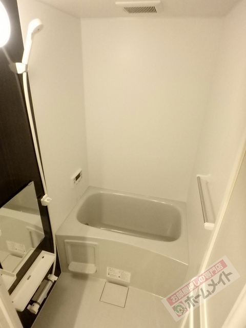 バス・シャワールーム　追い炊きバス