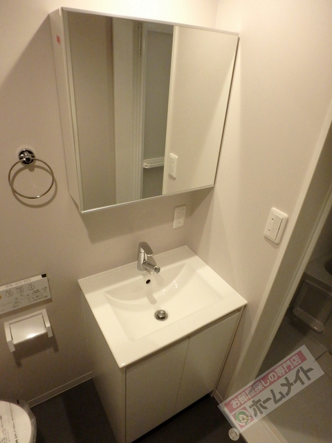 洗面設備　朝シャンもできちやうシャンプードレッサー完備