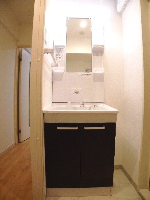 洗面設備　※代表タイプの写真のため実際と異なる場合がございます