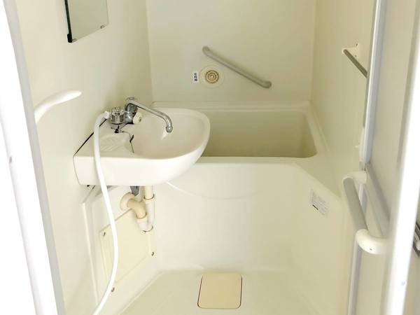 バス・シャワールーム　ビレッジハウスの同一物件・同一タイプの間取りの写真です