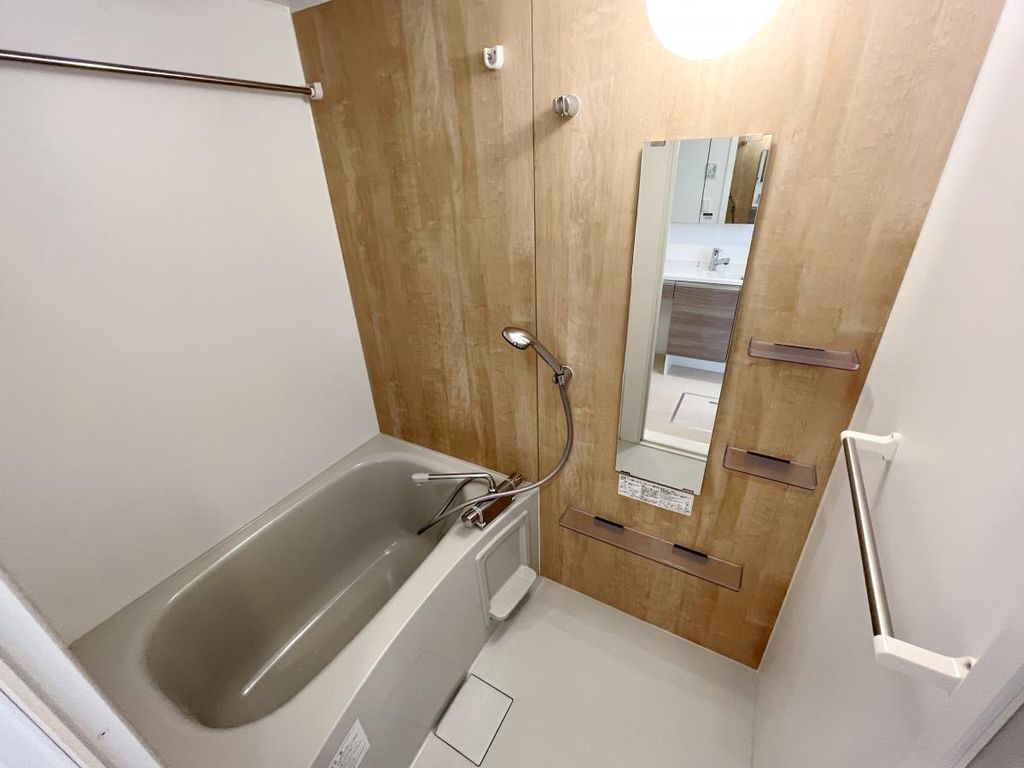 バス・シャワールーム　★お問い合わせはタウンハウジング聖蹟桜ヶ丘店まで★