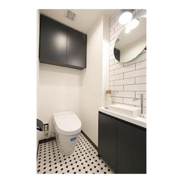 トイレ　※写真は同タイプ住戸です。