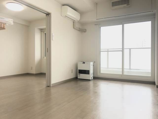 居室・リビング　日当たりの良いリビング♪