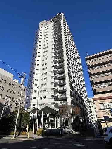 ライオンズタワー仙台青葉の居間写真