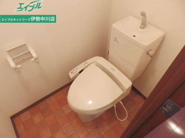 トイレ　ウォシュレット付きのトイレ