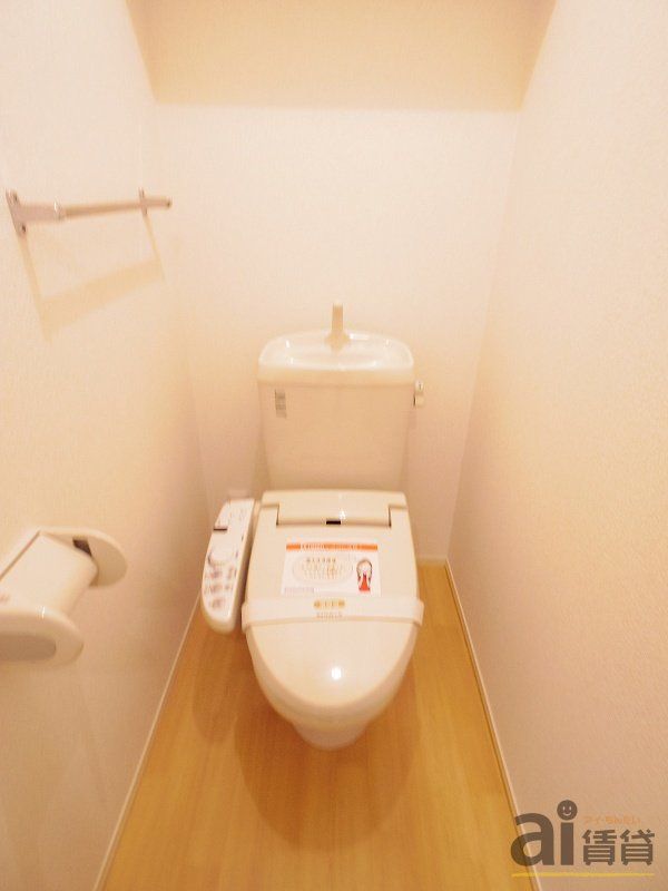 トイレ　※同仕様写真です