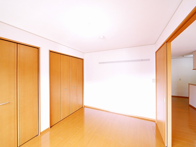その他部屋・スペース　落ち着いて過ごせるお部屋なので、寝室にいかがでしょうか