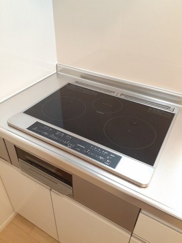 その他設備　IHヒーター
