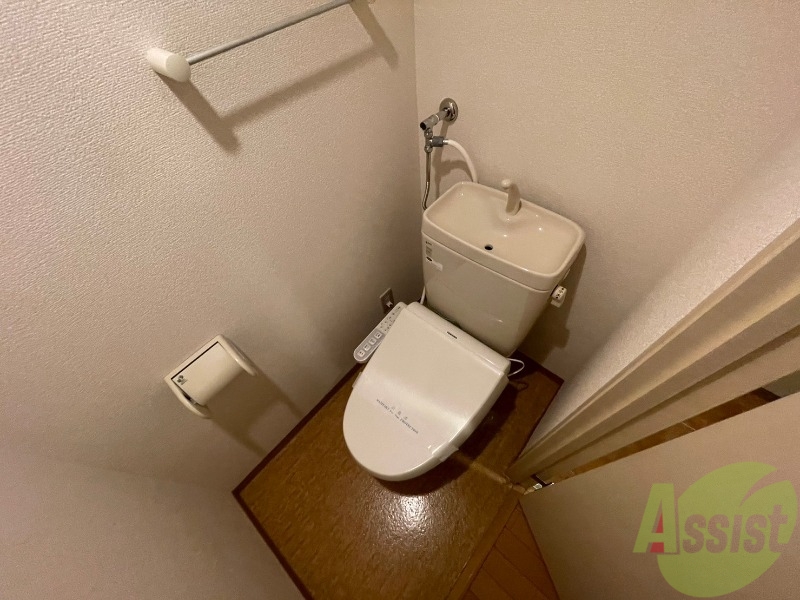 トイレ　トイレです。ウォシュレット付を探している方、おすすめです。