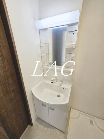 洗面設備　独立洗面台です。