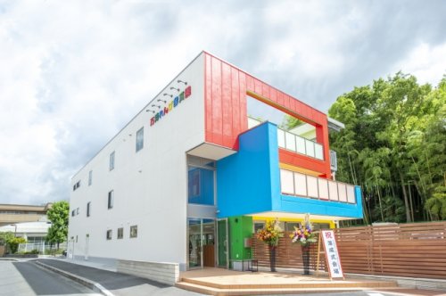 幼稚園・保育園　万博れんげ保育園（幼稚園・保育園）まで978m