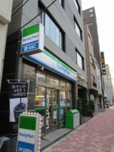 コンビニ　ファミリーマート台東三筋店（コンビニ）まで150m