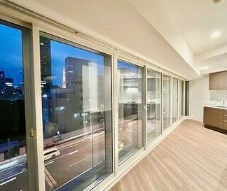 居室・リビング　写真は同タイプ住居です。