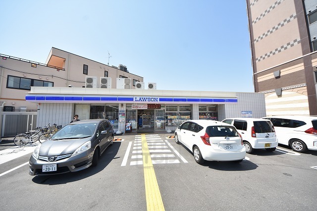 コンビニ　ローソン　阪急崇禅寺駅前店（コンビニ）まで217m