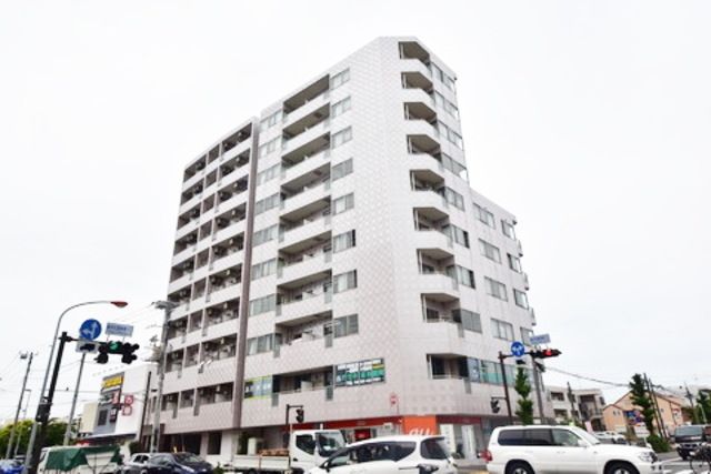 建物外観　★駅から徒歩8分・日当たり良好★