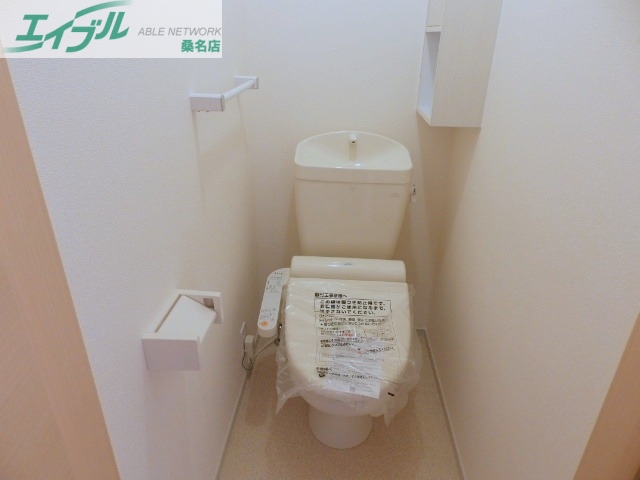 トイレ　同型参考写真