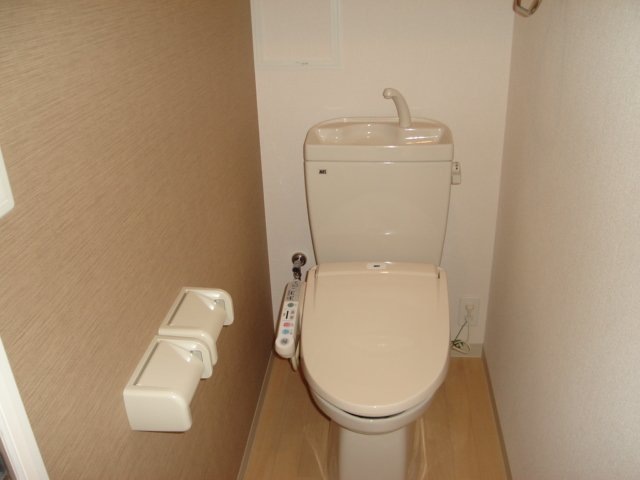 トイレ　シャワー付トイレ