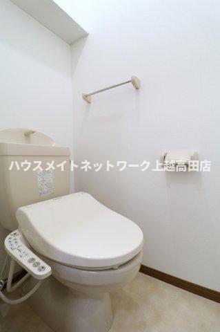 トイレ　温水洗浄暖房便座