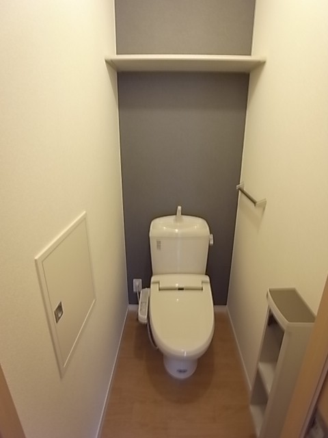 トイレ　ウォシュレット付