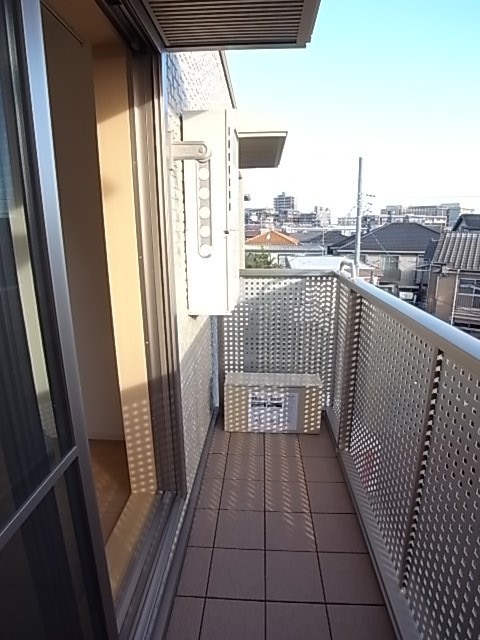 バルコニー　陽当たり良好のバルコニー