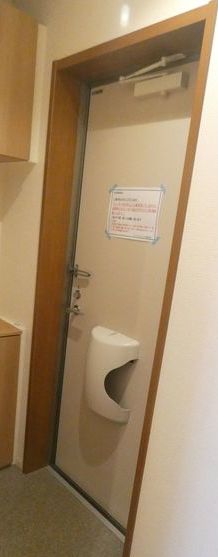 玄関　同仕様・反転タイプ