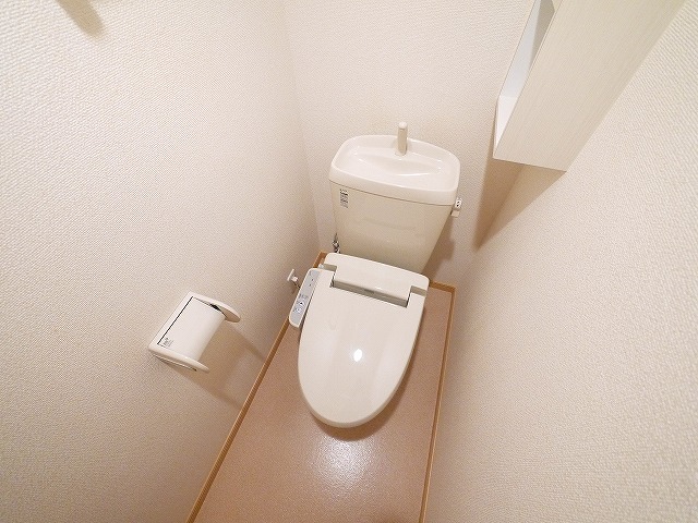 トイレ　清潔感のあるトイレです