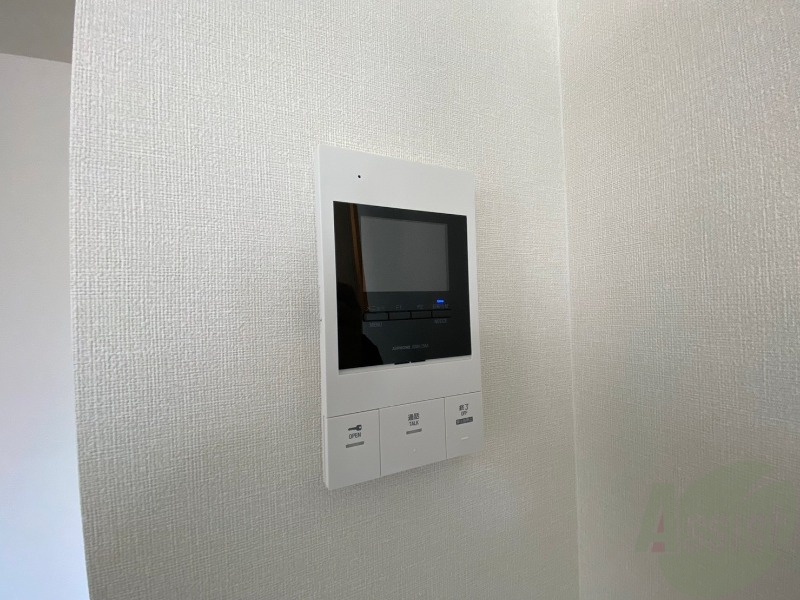 セキュリティ　ＴＶモニター付インターホンです。来客者の顔が見えるので安心！