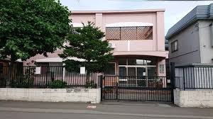 幼稚園・保育園　認定こども園北の星東札幌保育園（幼稚園・保育園）まで189m