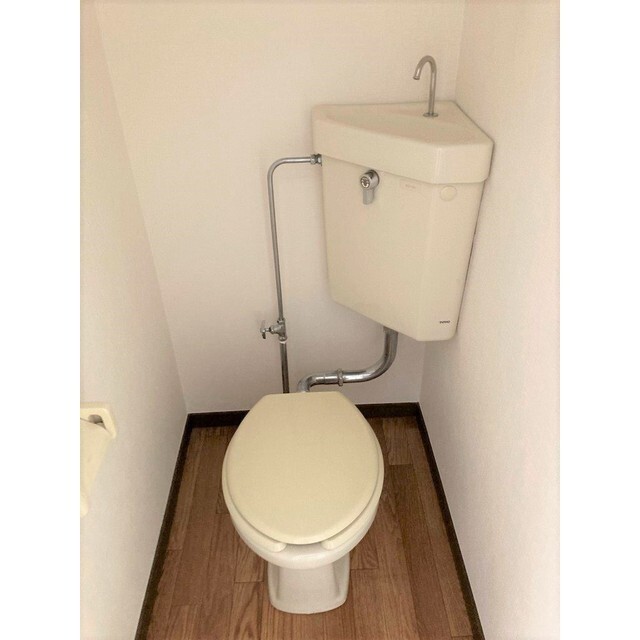 トイレ　※写真は他のお部屋のものです。