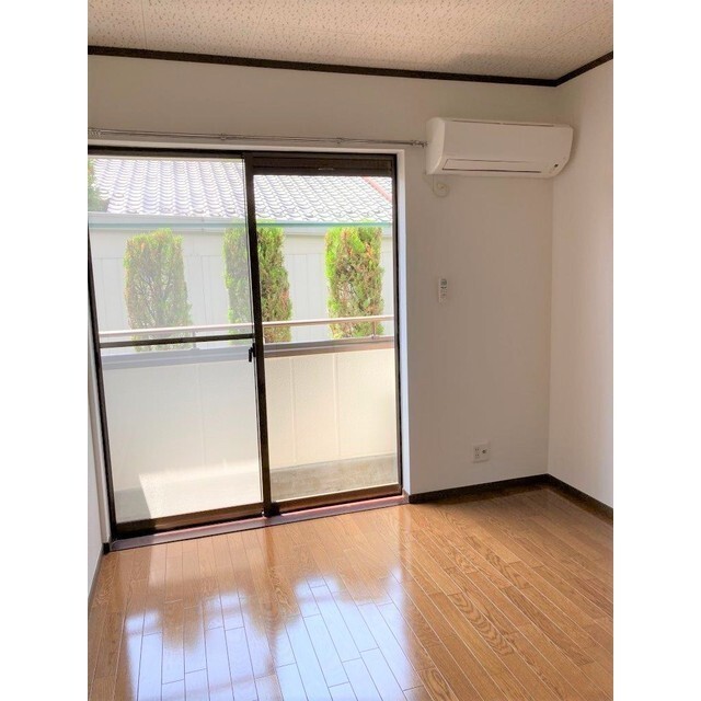居室・リビング　※写真は他のお部屋のものです。
