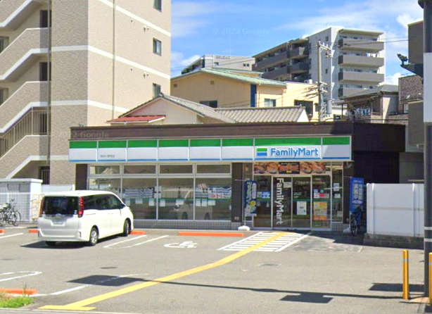 コンビニ　ファミリーマート西淀川野里店（コンビニ）まで222m