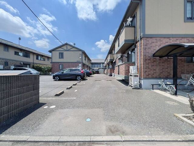 駐車場　駐車場