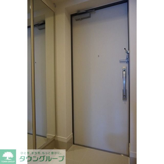 玄関　同タイプ写真　※現況優先