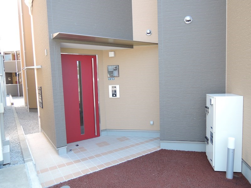 エントランス　オートロック有りで女性も安心なお部屋です