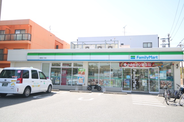 コンビニ　ファミリーマート 瑞穂通二丁目店（コンビニ）まで200m
