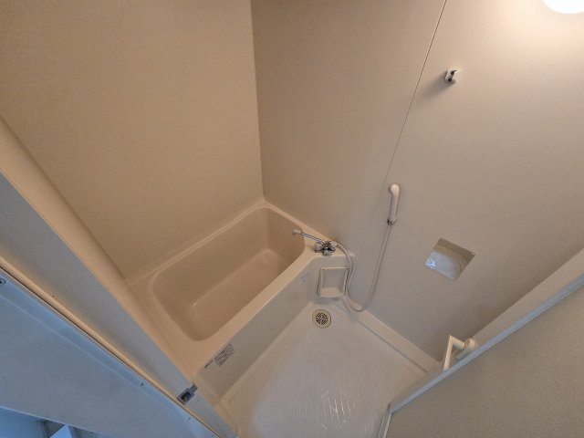 バス・シャワールーム　お風呂で日々の疲れを落としましょう