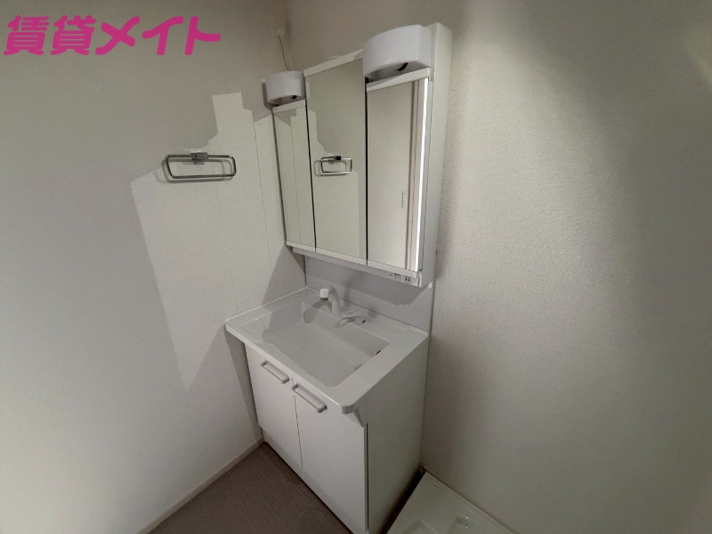 洗面設備　同ハウスメーカー施工類似物件写真